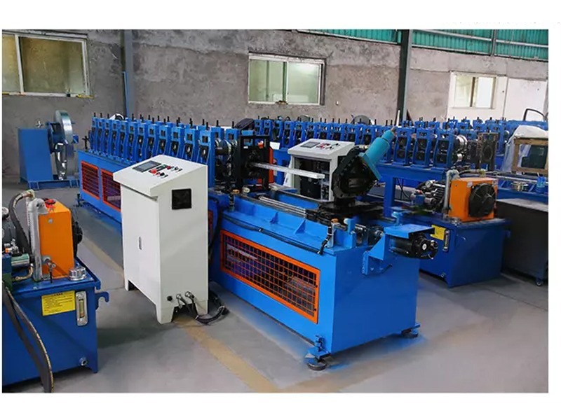 Quick-change Type Stud And Track Roll Former