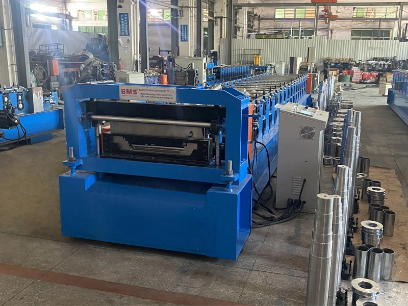 Standing Seam Clip Lock Roll Forming Machine - Image 3
